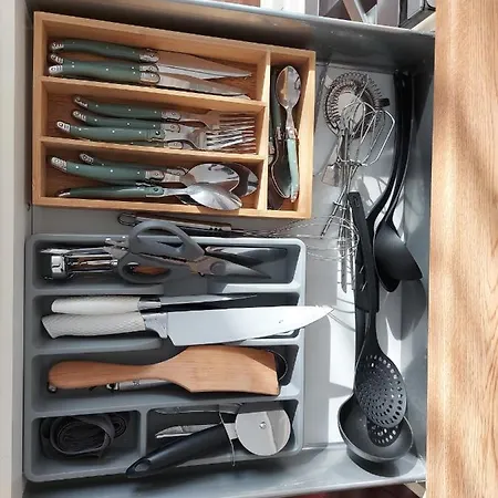 Kesklinna Peatuspaik Apartmán *