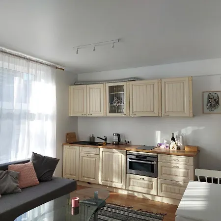 Kesklinna Peatuspaik Apartmán Tallinn